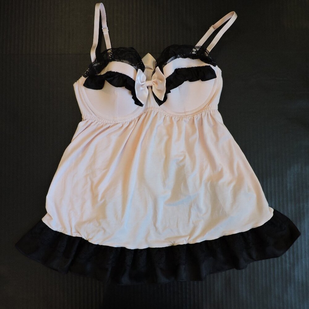 34 C Victoria Secret Light Pink and Black ruffle Nighty